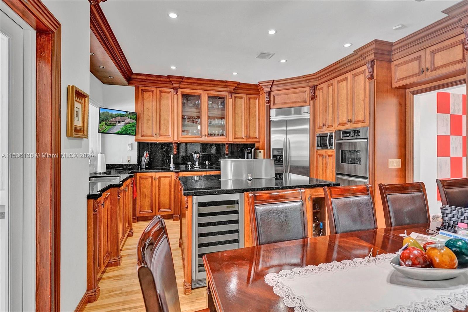 6650 112th St, Pinecrest, FL, 33156 United States, 5 Bedrooms Bedrooms, ,4 BathroomsBathrooms,Residential,For Sale,112th St,A11536136