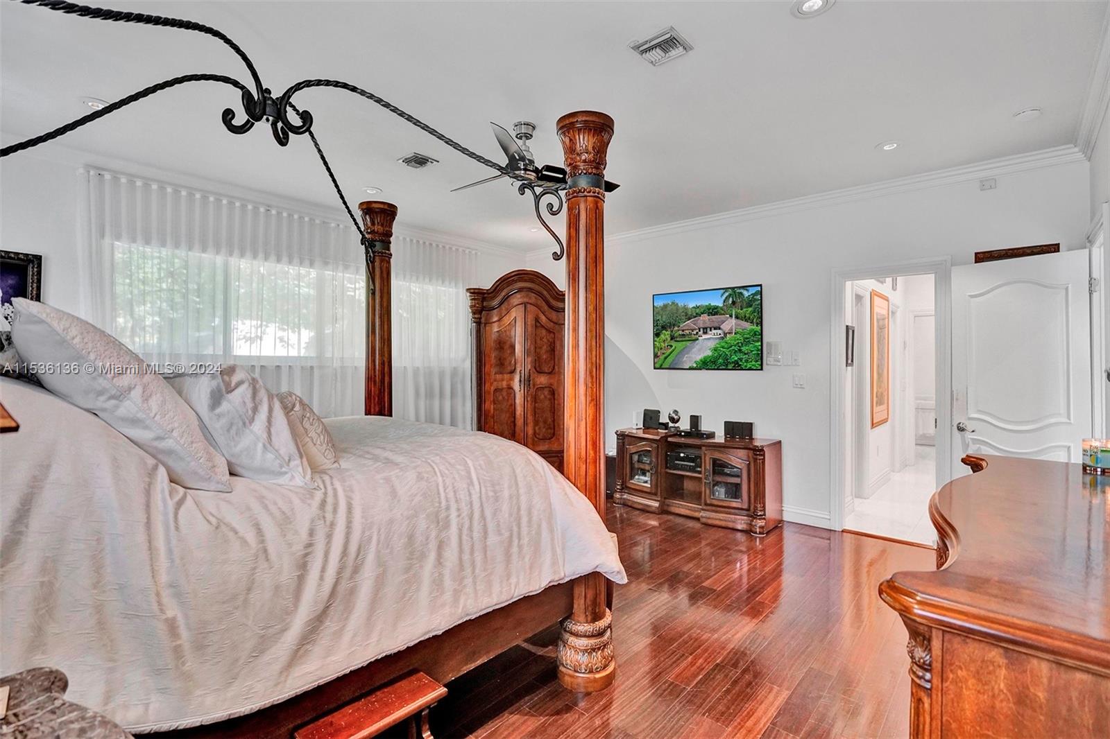 6650 112th St, Pinecrest, FL, 33156 United States, 5 Bedrooms Bedrooms, ,4 BathroomsBathrooms,Residential,For Sale,112th St,A11536136