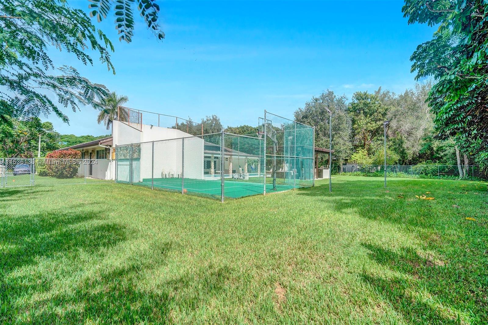 6650 112th St, Pinecrest, FL, 33156 United States, 5 Bedrooms Bedrooms, ,4 BathroomsBathrooms,Residential,For Sale,112th St,A11536136