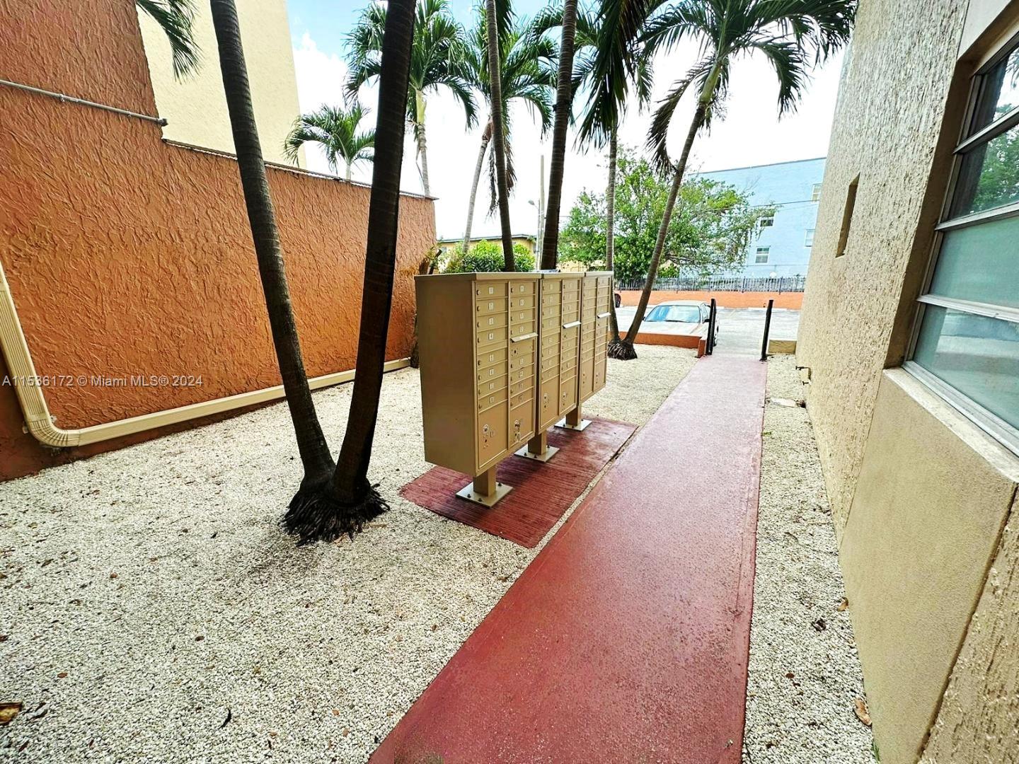 677 SW 9th Ave 207, Miami, Florida 33130, 1 Bedroom Bedrooms, ,1 BathroomBathrooms,Residentiallease,For Rent,677 SW 9th Ave 207,A11536172