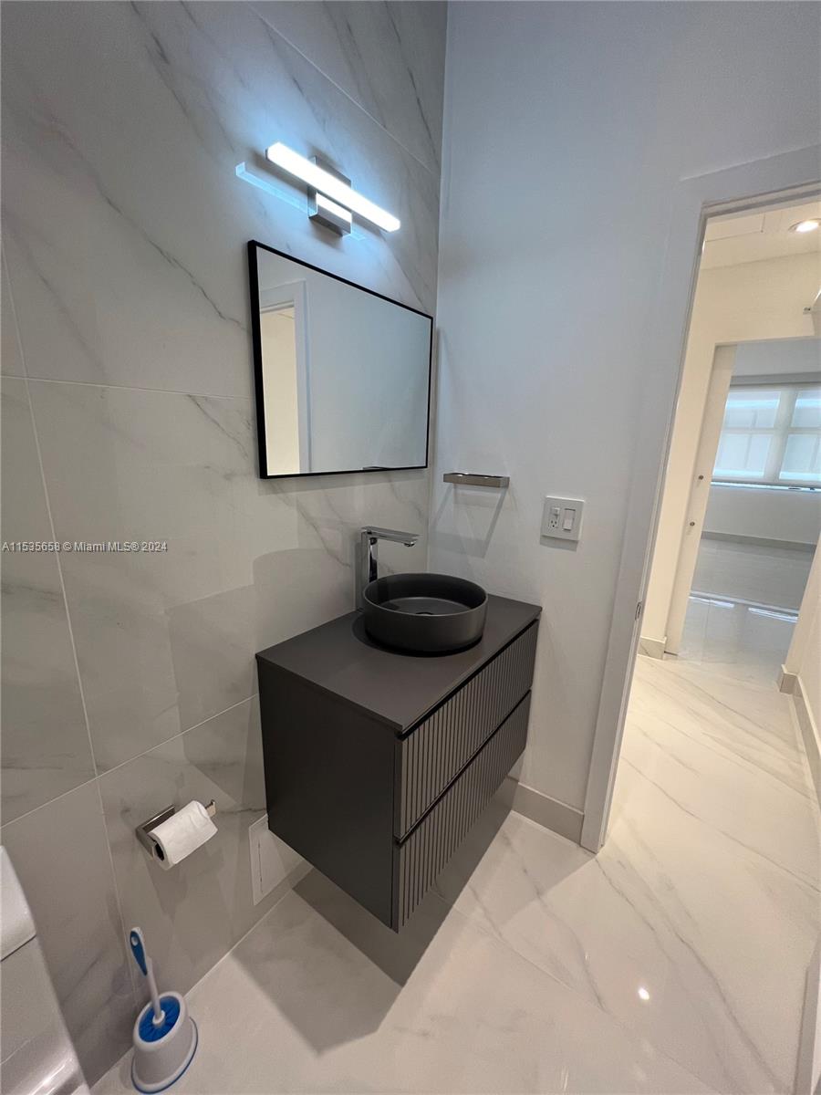 2030 S Ocean Dr 2221, Hallandale Beach, Florida 33009, 2 Bedrooms Bedrooms, ,2 BathroomsBathrooms,Residential,For Sale,2030 S Ocean Dr 2221,A11535658