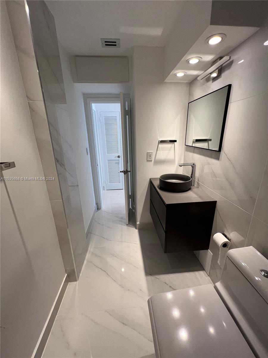 2030 S Ocean Dr 2221, Hallandale Beach, Florida 33009, 2 Bedrooms Bedrooms, ,2 BathroomsBathrooms,Residential,For Sale,2030 S Ocean Dr 2221,A11535658