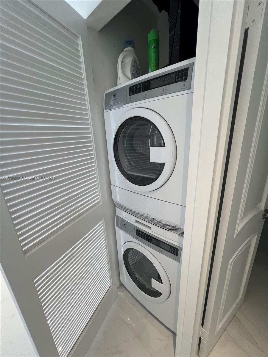 2030 S Ocean Dr 2221, Hallandale Beach, Florida 33009, 2 Bedrooms Bedrooms, ,2 BathroomsBathrooms,Residential,For Sale,2030 S Ocean Dr 2221,A11535658