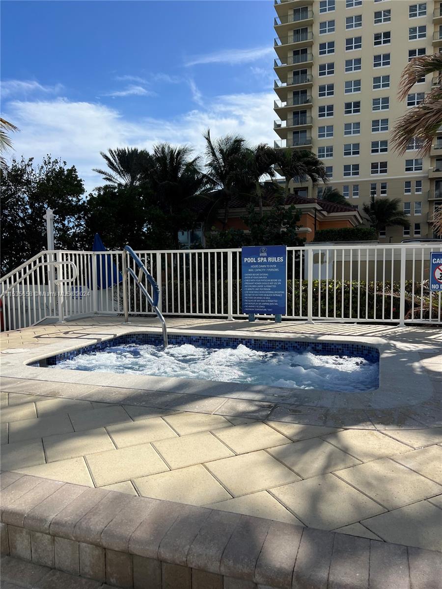 2030 S Ocean Dr 2221, Hallandale Beach, Florida 33009, 2 Bedrooms Bedrooms, ,2 BathroomsBathrooms,Residential,For Sale,2030 S Ocean Dr 2221,A11535658