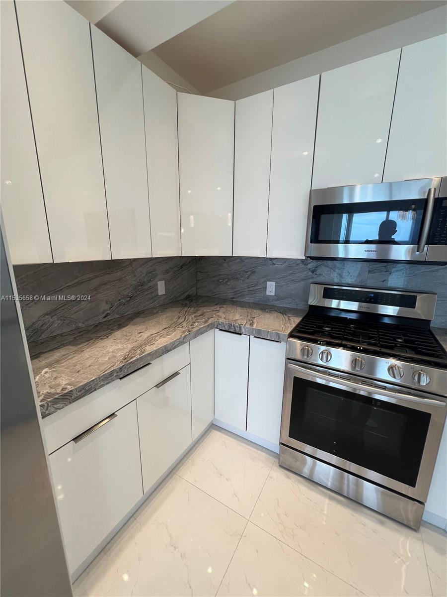 2030 S Ocean Dr 2221, Hallandale Beach, Florida 33009, 2 Bedrooms Bedrooms, ,2 BathroomsBathrooms,Residential,For Sale,2030 S Ocean Dr 2221,A11535658