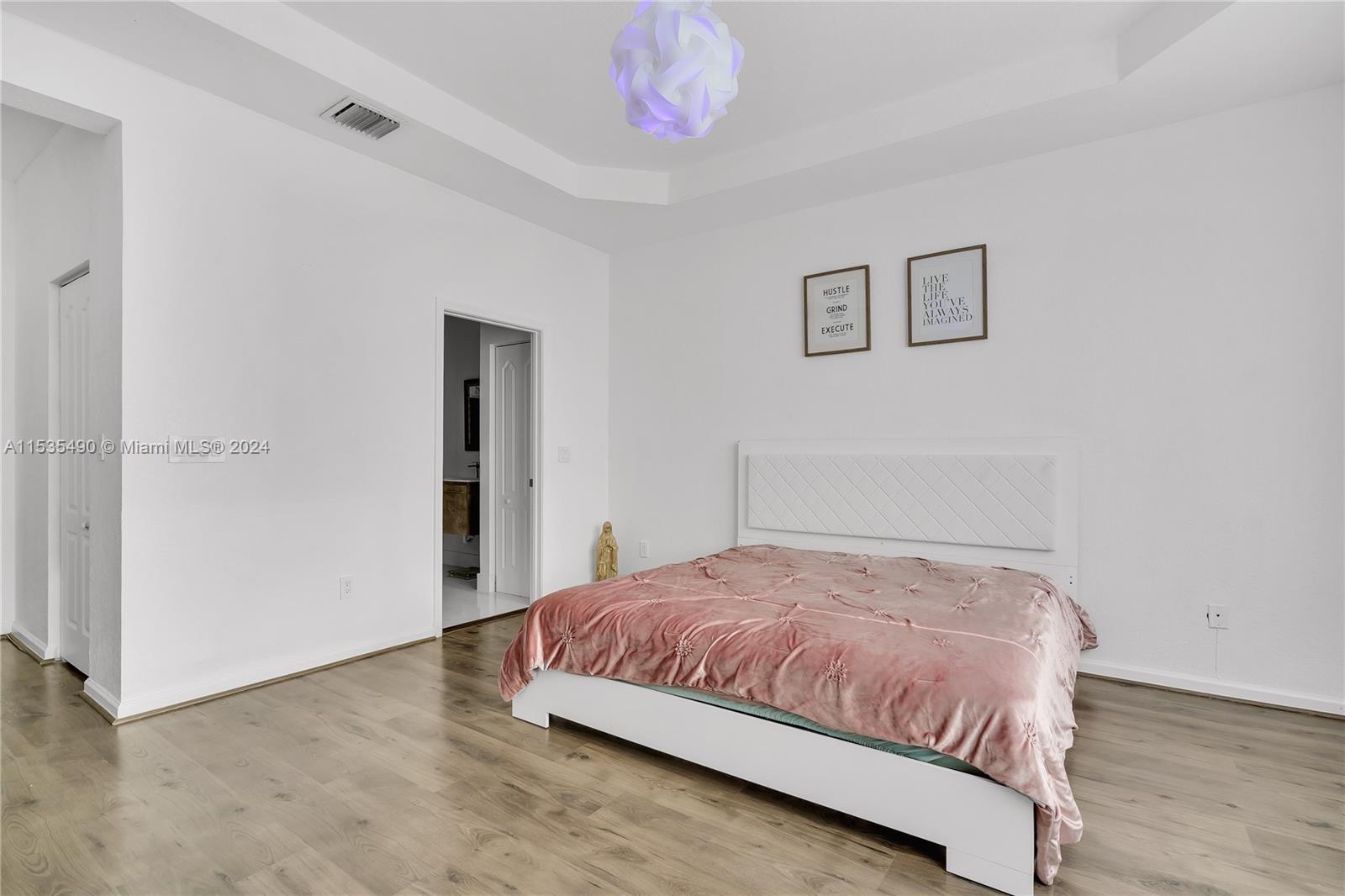 2214 NE 41st Ave, Homestead, Florida 33033, 4 Bedrooms Bedrooms, ,2 BathroomsBathrooms,Residentiallease,For Rent,2214 NE 41st Ave,A11535490