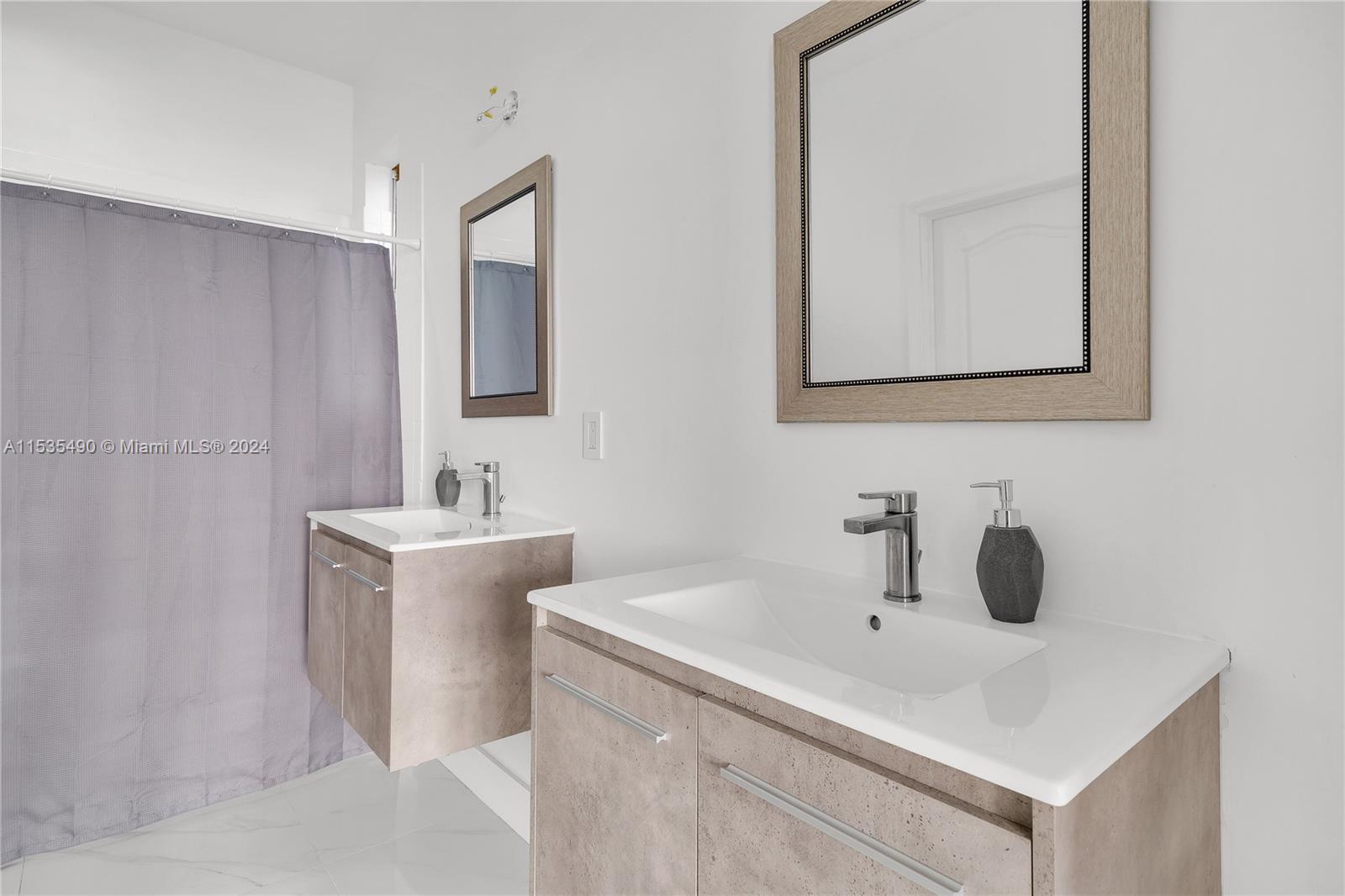 2214 NE 41st Ave, Homestead, Florida 33033, 4 Bedrooms Bedrooms, ,2 BathroomsBathrooms,Residentiallease,For Rent,2214 NE 41st Ave,A11535490