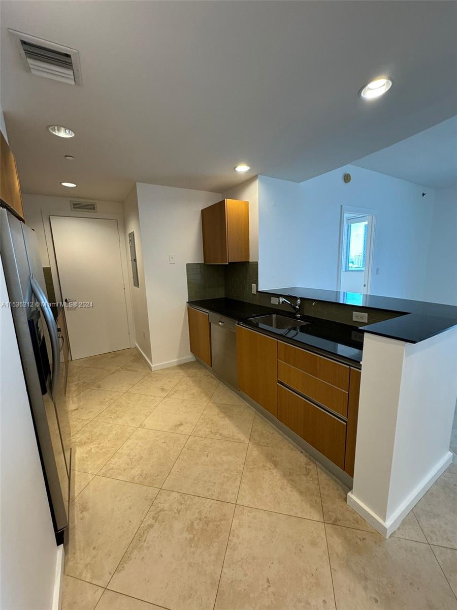 1060 BRICKELL AV 2603, Miami, Florida 33131, 1 Bedroom Bedrooms, ,1 BathroomBathrooms,Residential,For Sale,1060 BRICKELL AV 2603,A11536212