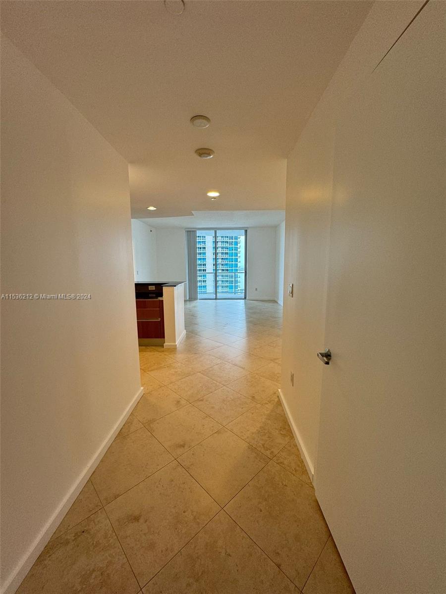 1060 BRICKELL AV 2603, Miami, Florida 33131, 1 Bedroom Bedrooms, ,1 BathroomBathrooms,Residential,For Sale,1060 BRICKELL AV 2603,A11536212