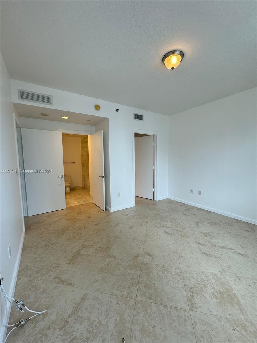 1060 BRICKELL AV 2603, Miami, Florida 33131, 1 Bedroom Bedrooms, ,1 BathroomBathrooms,Residential,For Sale,1060 BRICKELL AV 2603,A11536212