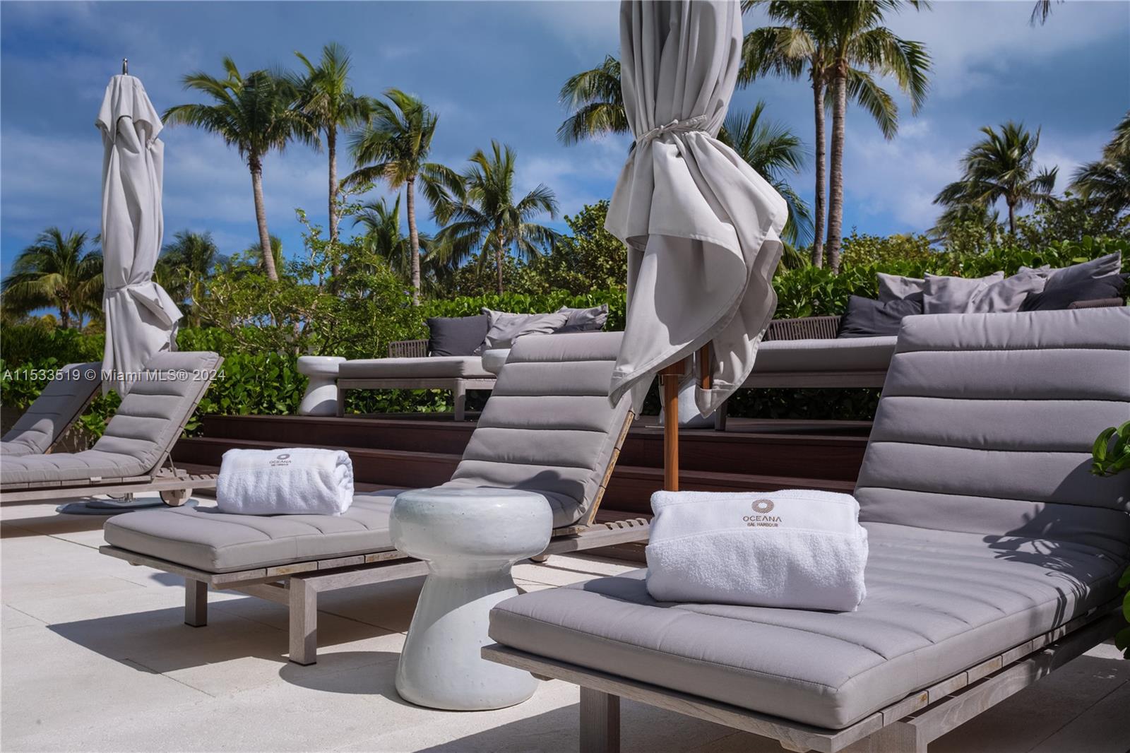 10203 Collins Ave 1002, Bal Harbour, FL 33154, 2 Bedrooms Bedrooms, ,3 BathroomsBathrooms,Residential,For Sale,Collins Ave,A11533519