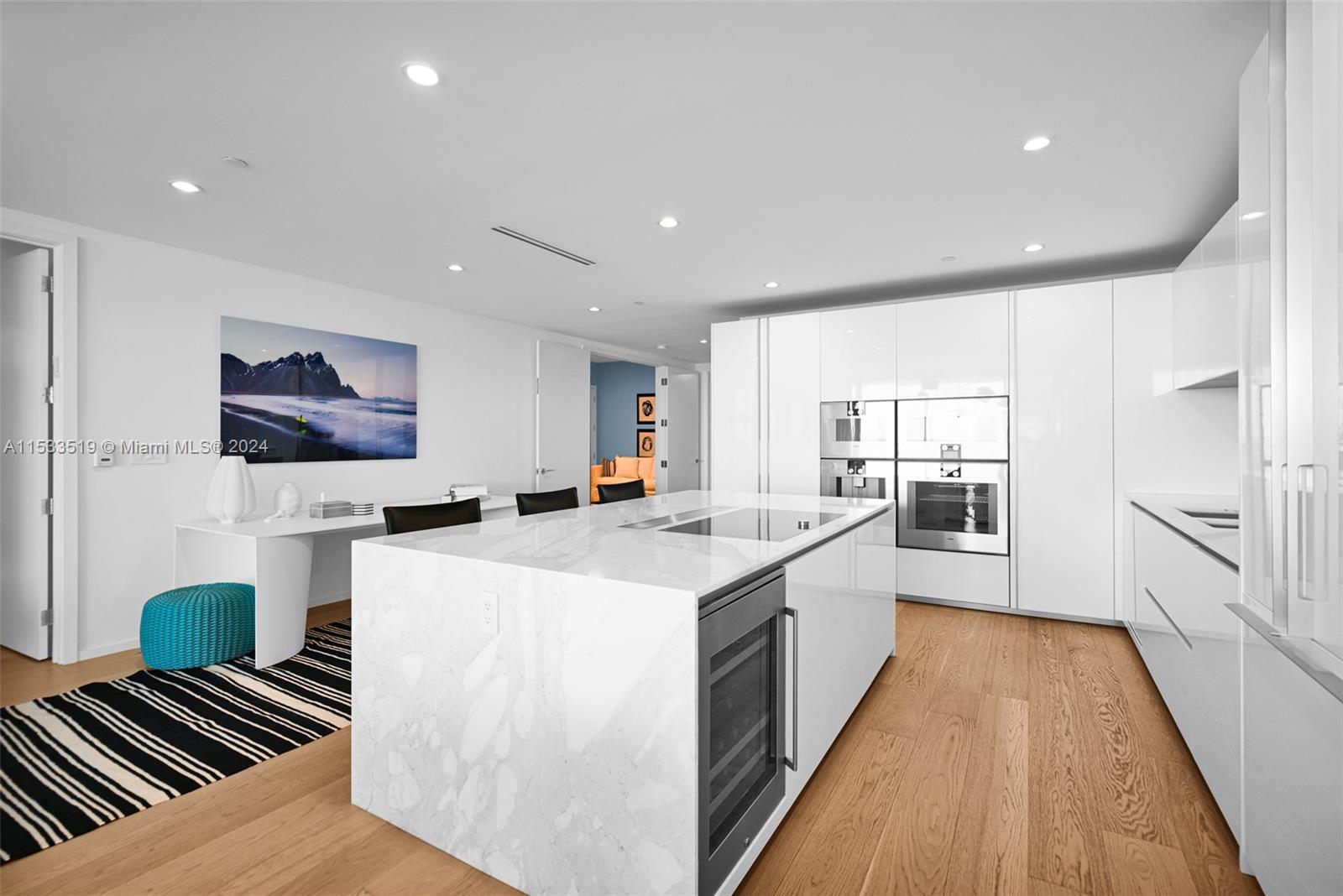 10203 Collins Ave 1002, Bal Harbour, FL 33154, 2 Bedrooms Bedrooms, ,3 BathroomsBathrooms,Residential,For Sale,Collins Ave,A11533519