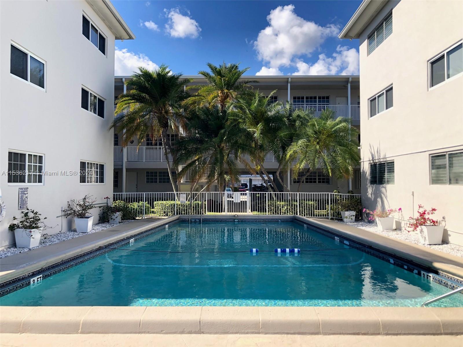462 Golden Isles Dr 308, Hallandale Beach, Florida 33009, 1 Bedroom Bedrooms, ,1 BathroomBathrooms,Residentiallease,For Rent,462 Golden Isles Dr 308,A11536217