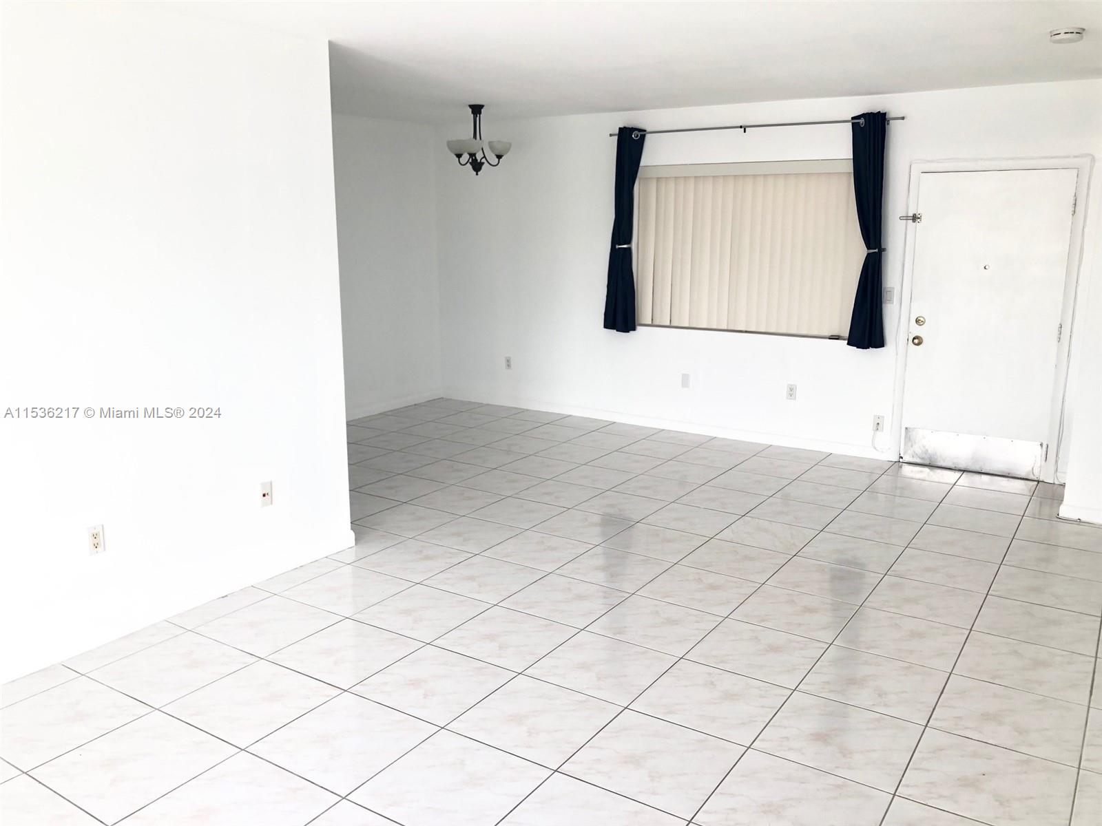 462 Golden Isles Dr 308, Hallandale Beach, Florida 33009, 1 Bedroom Bedrooms, ,1 BathroomBathrooms,Residentiallease,For Rent,462 Golden Isles Dr 308,A11536217