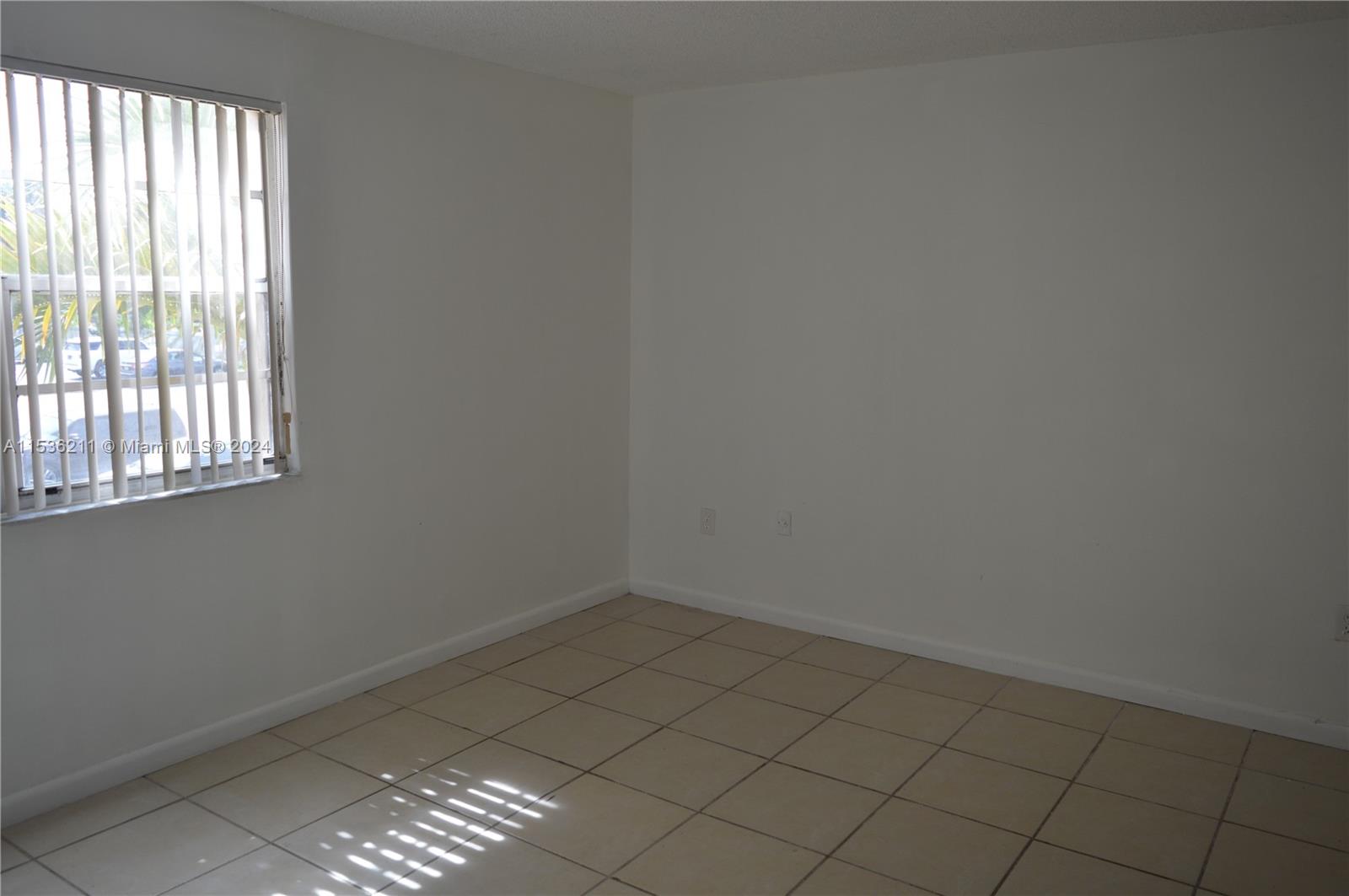 6960 Miami Gardens Dr 2-222, Hialeah, Florida 33015, 2 Bedrooms Bedrooms, ,2 BathroomsBathrooms,Residentiallease,For Rent,6960 Miami Gardens Dr 2-222,A11536211