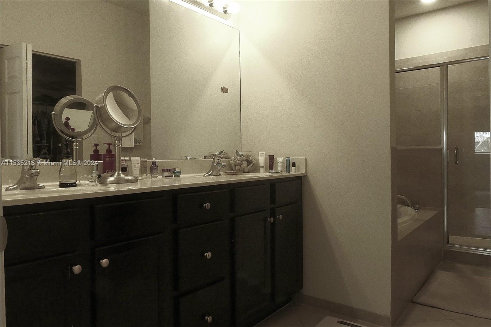 423 SE 33rd Ter, Homestead, Florida 33033, 3 Bedrooms Bedrooms, ,2 BathroomsBathrooms,Residential,For Sale,423 SE 33rd Ter,A11535218