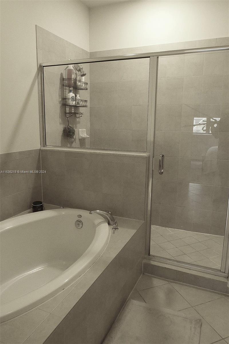 423 SE 33rd Ter, Homestead, Florida 33033, 3 Bedrooms Bedrooms, ,2 BathroomsBathrooms,Residential,For Sale,423 SE 33rd Ter,A11535218