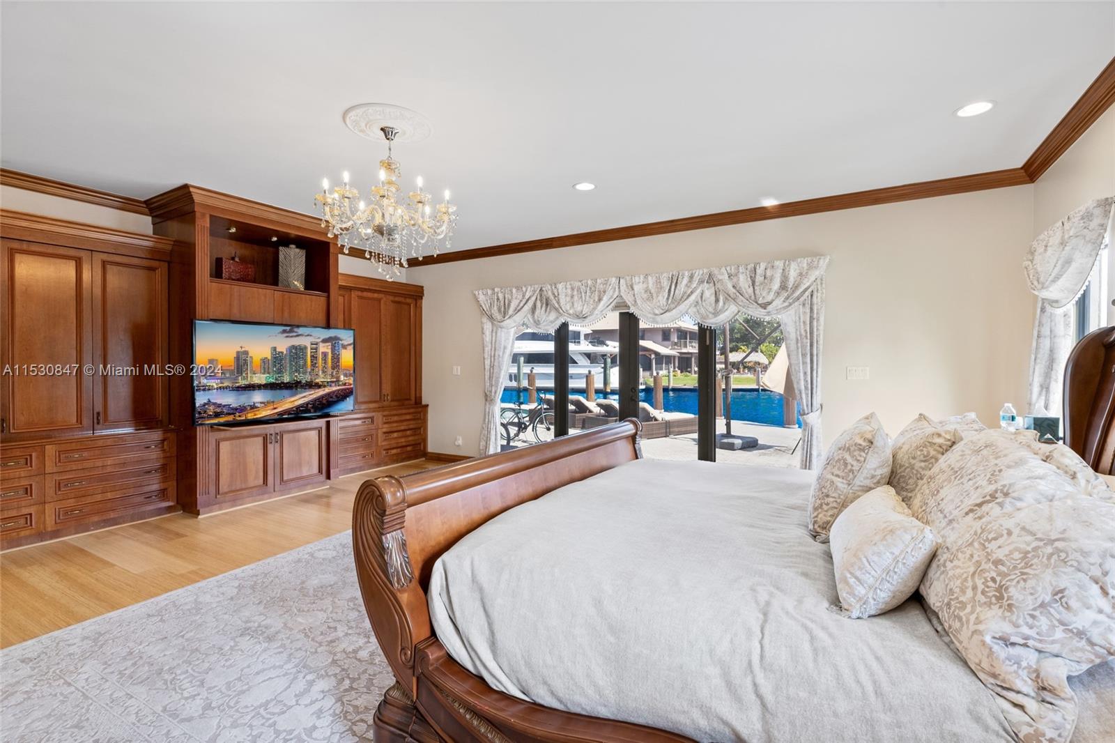 655 Hibiscus Dr, Hallandale Beach, FL, 33009 United States, 6 Bedrooms Bedrooms, ,5 BathroomsBathrooms,Residential,For Sale,Hibiscus Dr,A11530847