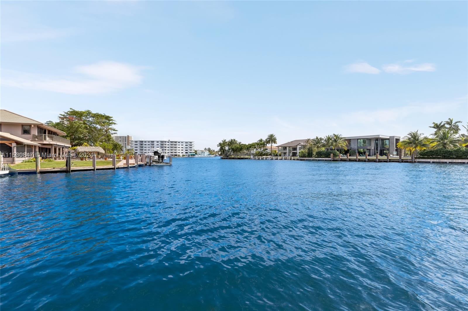 655 Hibiscus Dr, Hallandale Beach, Florida 33009, 6 Bedrooms Bedrooms, ,5 BathroomsBathrooms,Residential,For Sale,655 Hibiscus Dr,A11530847