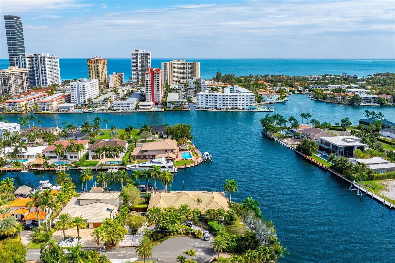 655 Hibiscus Dr, Hallandale Beach, Florida 33009, 6 Bedrooms Bedrooms, ,5 BathroomsBathrooms,Residential,For Sale,655 Hibiscus Dr,A11530847