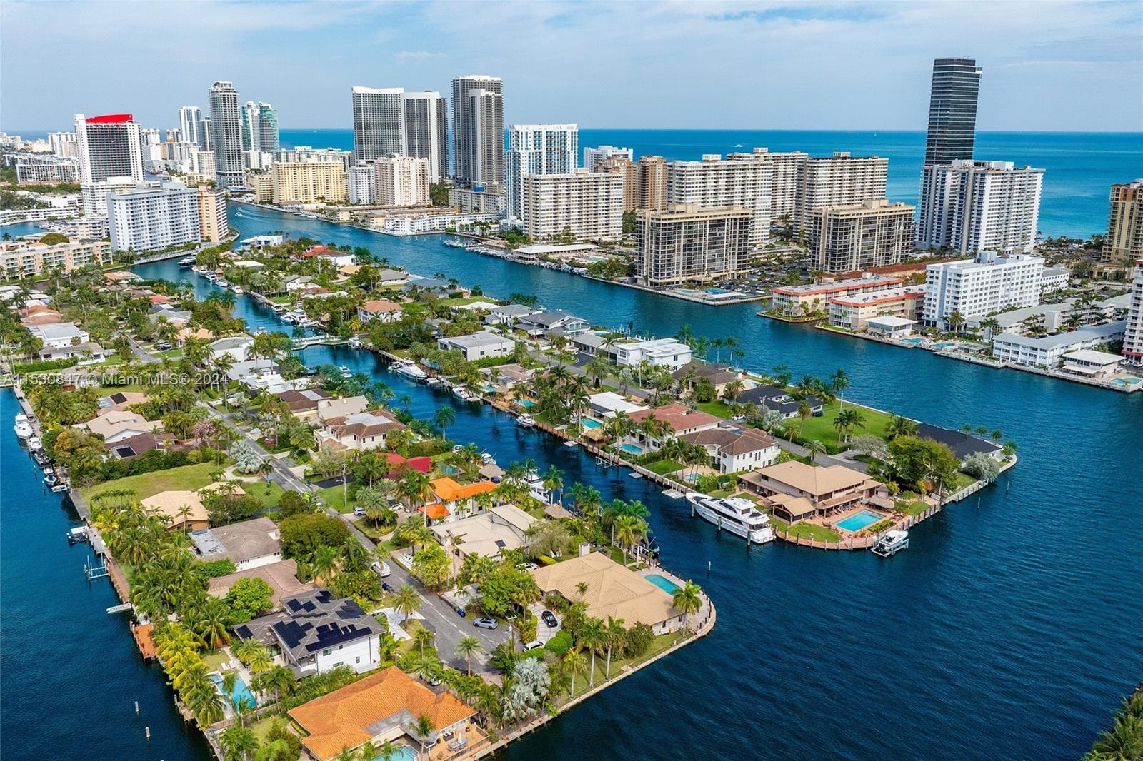 655 Hibiscus Dr, Hallandale Beach, Florida 33009, 6 Bedrooms Bedrooms, ,5 BathroomsBathrooms,Residential,For Sale,655 Hibiscus Dr,A11530847