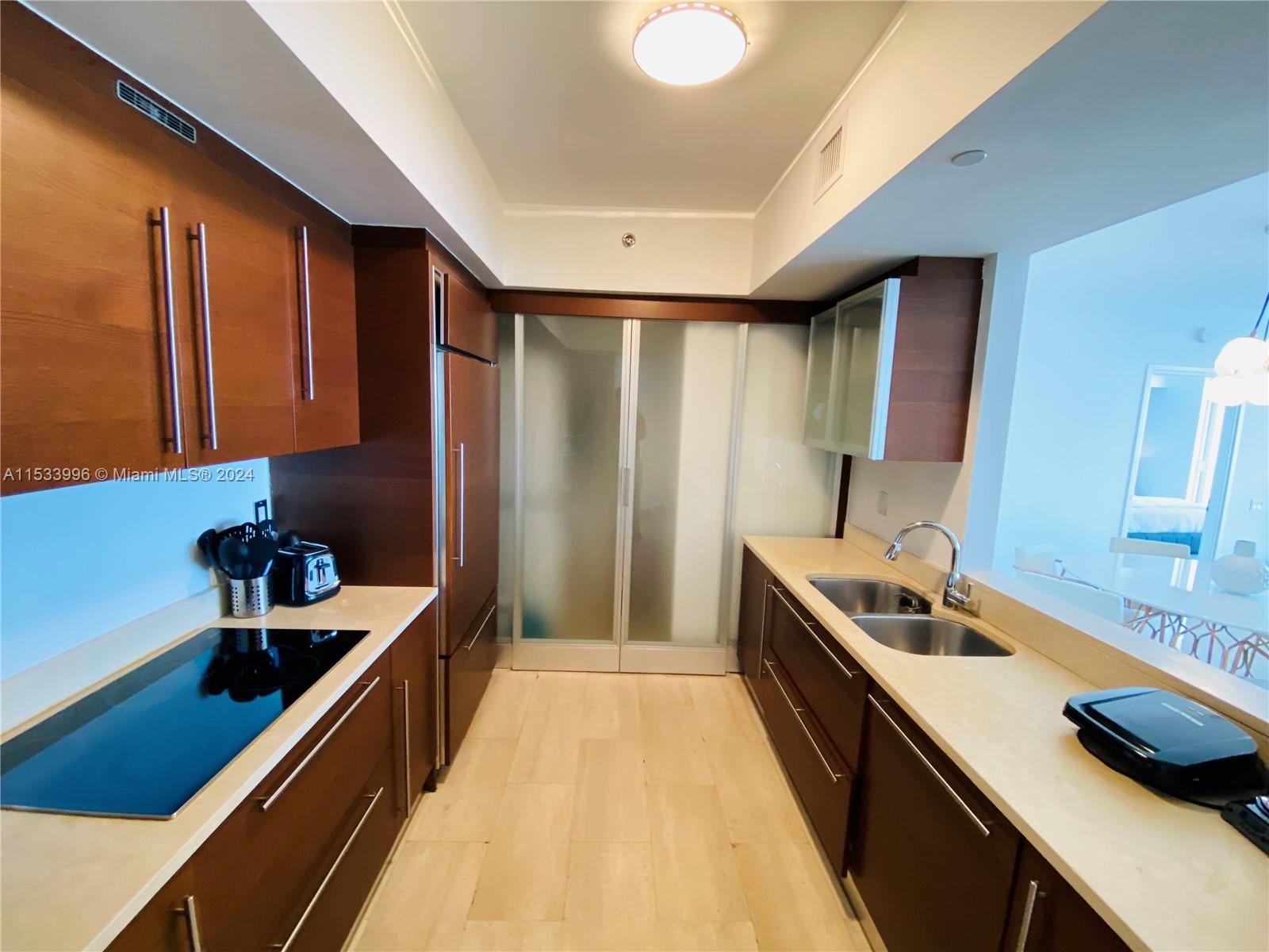 450 Alton Rd 1406, Miami Beach, Florida 33139, 2 Bedrooms Bedrooms, ,2 BathroomsBathrooms,Residentiallease,For Rent,450 Alton Rd 1406,A11533996