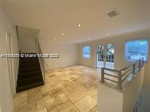 261 Navarre Ave C-4, Coral Gables, Florida 33134, 2 Bedrooms Bedrooms, ,2 BathroomsBathrooms,Residentiallease,For Rent,261 Navarre Ave C-4,A11536270