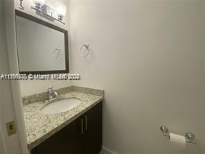 261 Navarre Ave C-4, Coral Gables, Florida 33134, 2 Bedrooms Bedrooms, ,2 BathroomsBathrooms,Residentiallease,For Rent,261 Navarre Ave C-4,A11536270