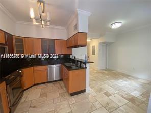 261 Navarre Ave C-4, Coral Gables, Florida 33134, 2 Bedrooms Bedrooms, ,2 BathroomsBathrooms,Residentiallease,For Rent,261 Navarre Ave C-4,A11536270