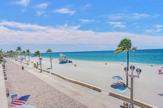 3111 N Ocean Drive 308, Hollywood, Florida 33019, 1 Bedroom Bedrooms, ,1 BathroomBathrooms,Residential,For Sale,3111 N Ocean Drive 308,A11536300