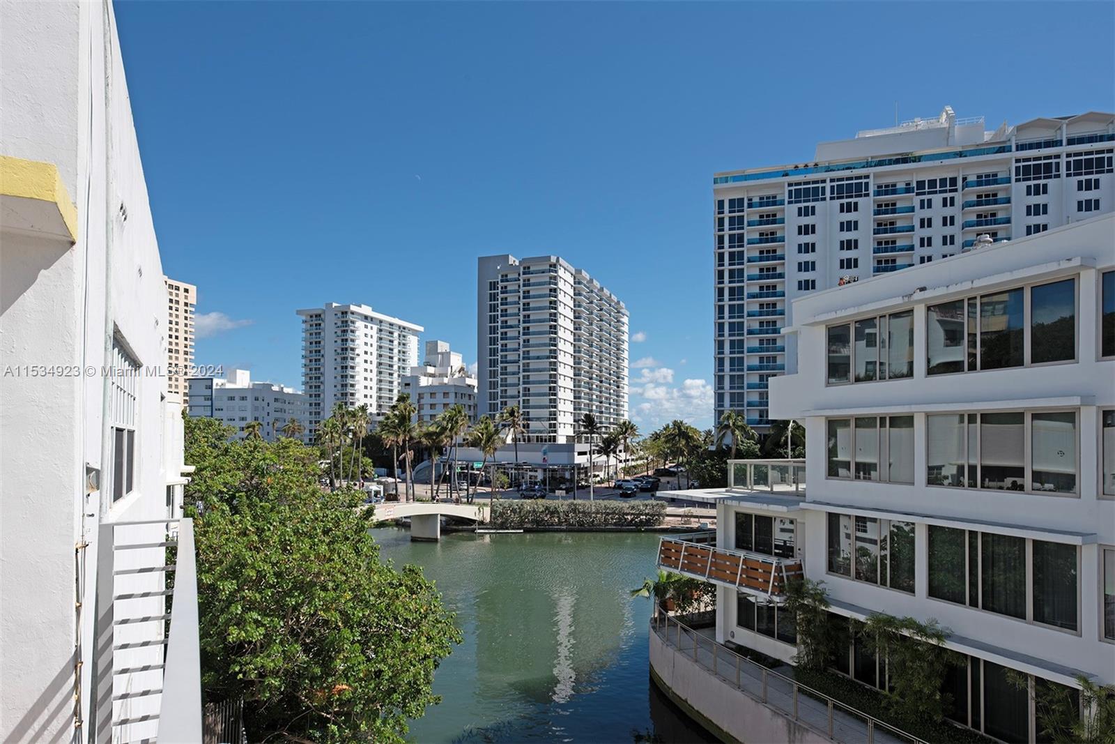 2383 Flamingo Dr 11, Miami Beach, Florida 33140, 3 Bedrooms Bedrooms, ,2 BathroomsBathrooms,Residentiallease,For Rent,2383 Flamingo Dr 11,A11534923