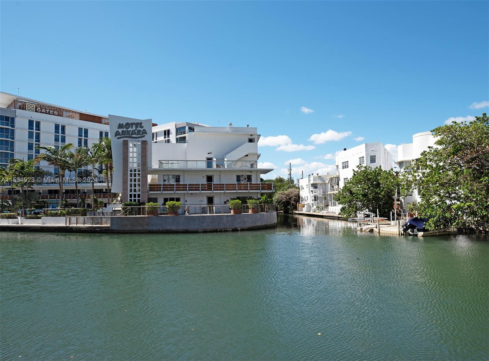 2383 Flamingo Dr 11, Miami Beach, Florida 33140, 3 Bedrooms Bedrooms, ,2 BathroomsBathrooms,Residentiallease,For Rent,2383 Flamingo Dr 11,A11534923