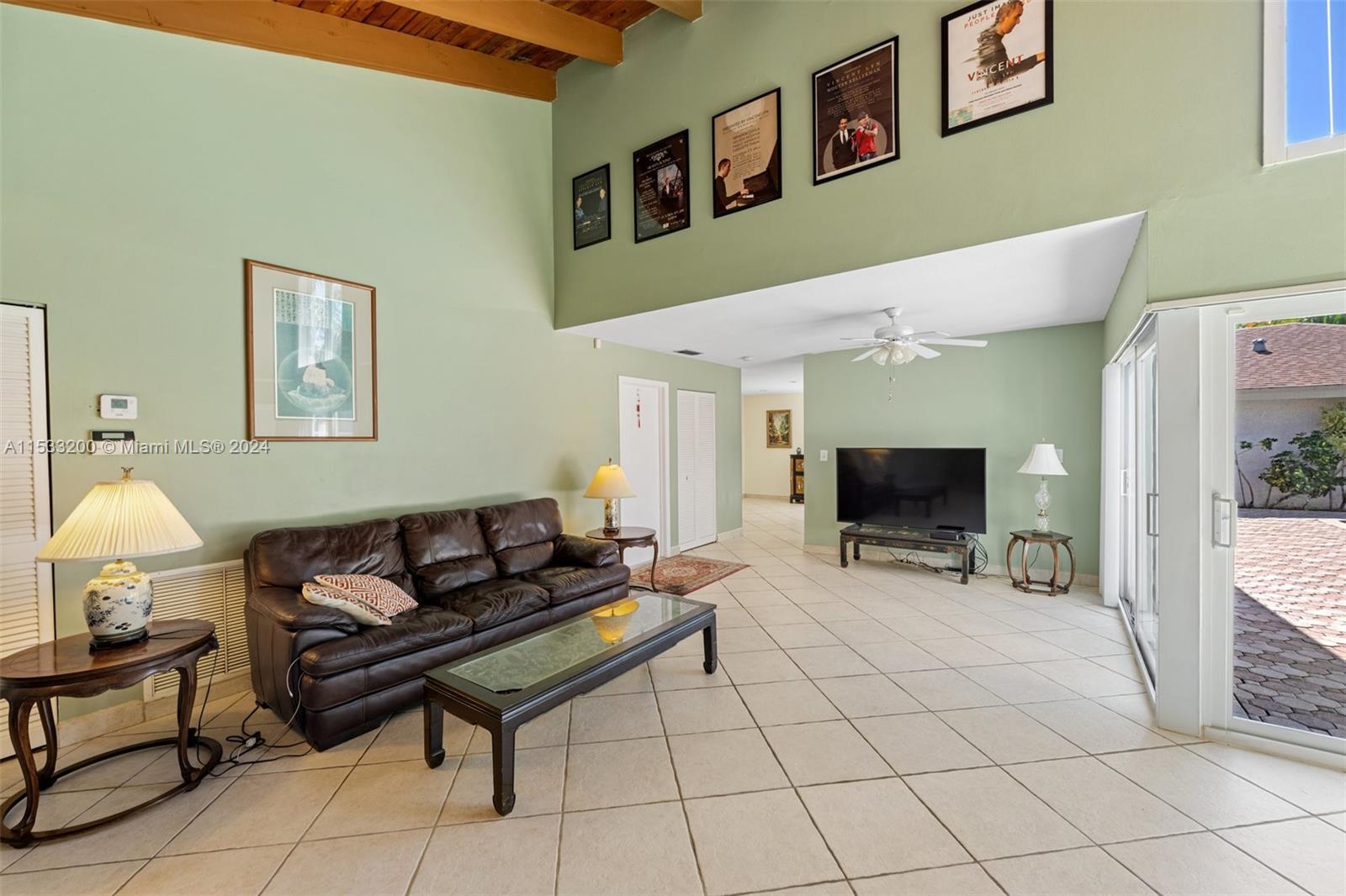 113 Kensington Rd, Hollywood, Florida 33021, 3 Bedrooms Bedrooms, ,2 BathroomsBathrooms,Residential,For Sale,113 Kensington Rd,A11533200