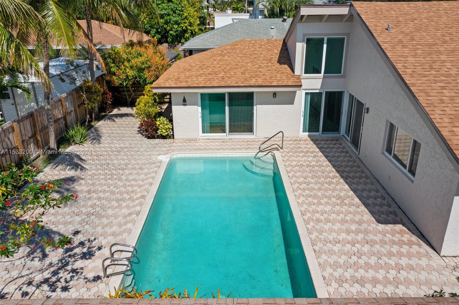 113 Kensington Rd, Hollywood, Florida 33021, 3 Bedrooms Bedrooms, ,2 BathroomsBathrooms,Residential,For Sale,113 Kensington Rd,A11533200