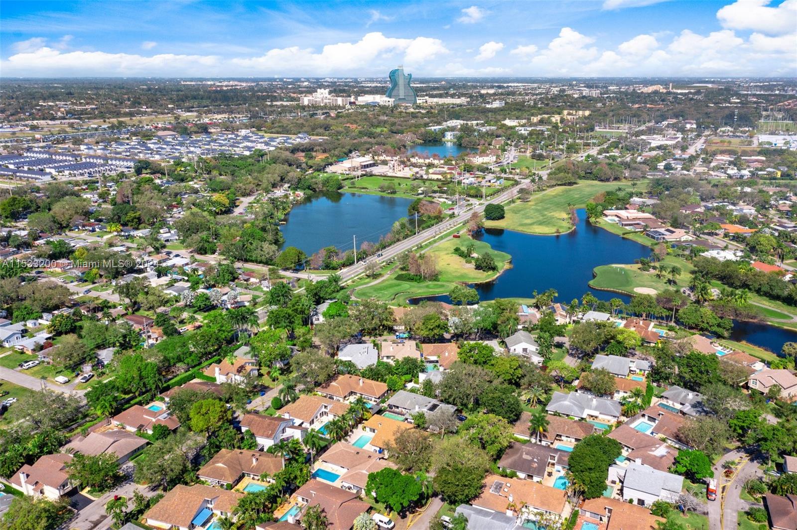 113 Kensington Rd, Hollywood, Florida 33021, 3 Bedrooms Bedrooms, ,2 BathroomsBathrooms,Residential,For Sale,113 Kensington Rd,A11533200