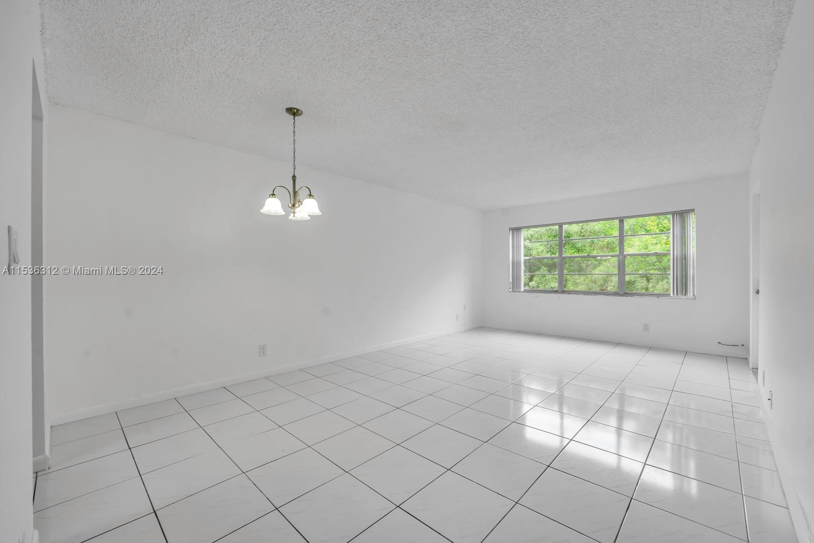 8405 NW 61st St D208, Tamarac, Florida 33321, 1 Bedroom Bedrooms, ,1 BathroomBathrooms,Residential,For Sale,8405 NW 61st St D208,A11536312