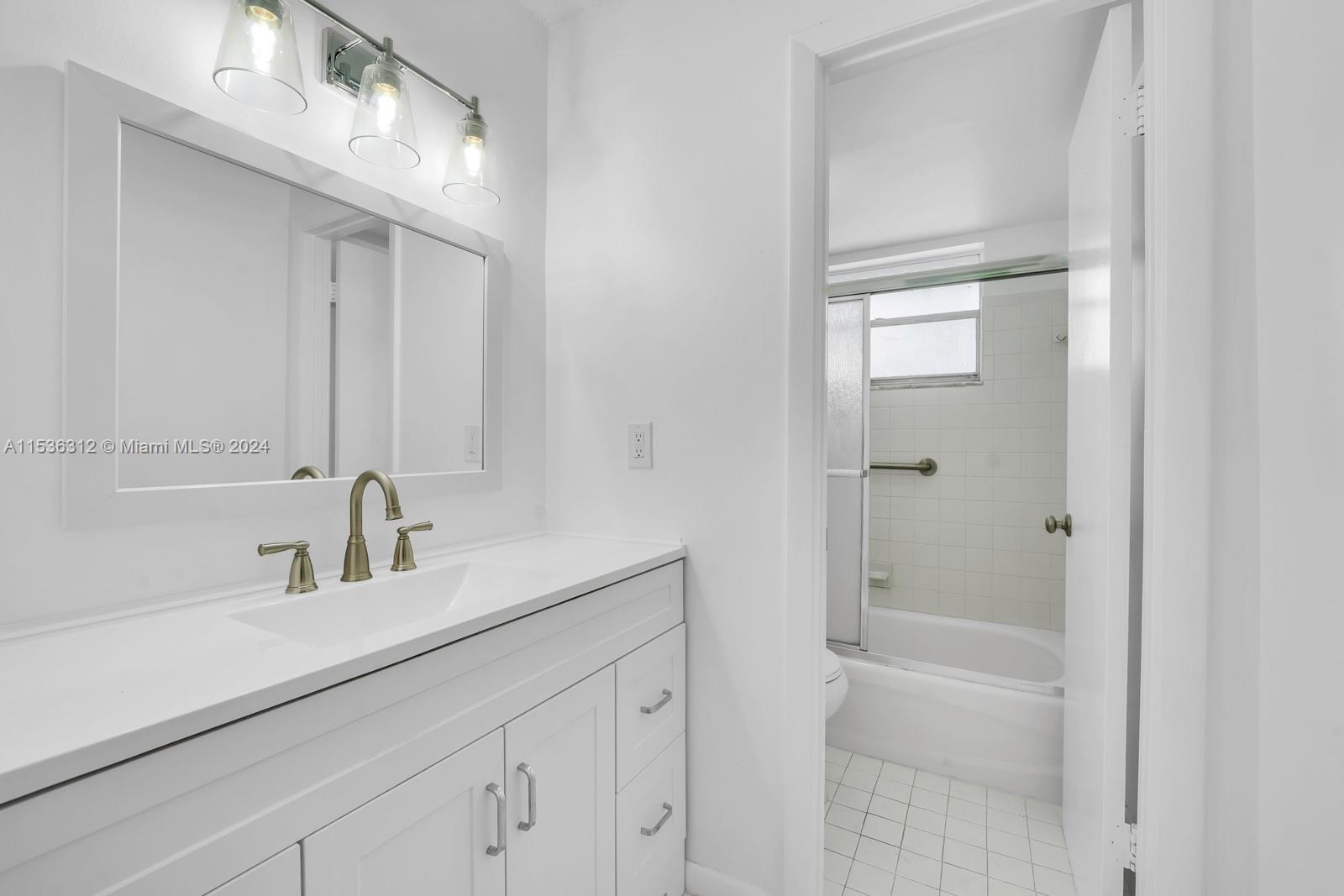 8405 NW 61st St D208, Tamarac, Florida 33321, 1 Bedroom Bedrooms, ,1 BathroomBathrooms,Residential,For Sale,8405 NW 61st St D208,A11536312