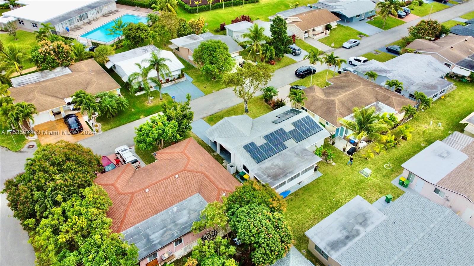 7112 NW 57th Dr, Tamarac, Florida 33321, 2 Bedrooms Bedrooms, ,2 BathroomsBathrooms,Residential,For Sale,7112 NW 57th Dr,A11535979