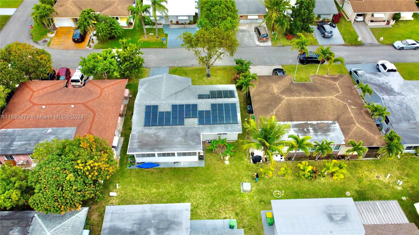 7112 NW 57th Dr, Tamarac, Florida 33321, 2 Bedrooms Bedrooms, ,2 BathroomsBathrooms,Residential,For Sale,7112 NW 57th Dr,A11535979