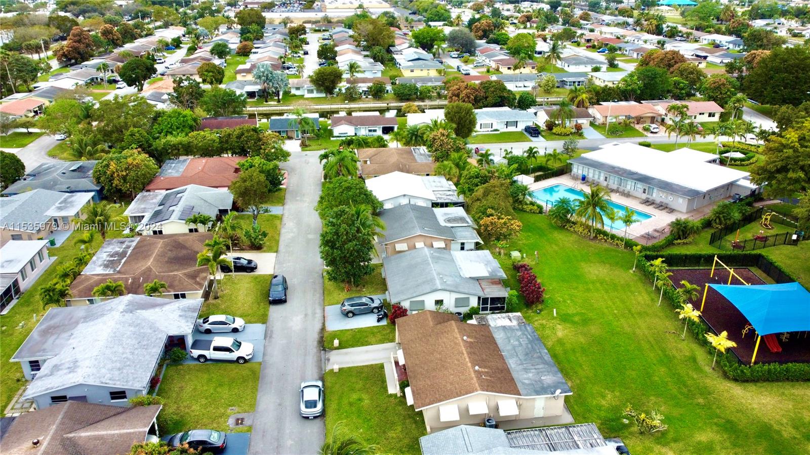 7112 NW 57th Dr, Tamarac, Florida 33321, 2 Bedrooms Bedrooms, ,2 BathroomsBathrooms,Residential,For Sale,7112 NW 57th Dr,A11535979