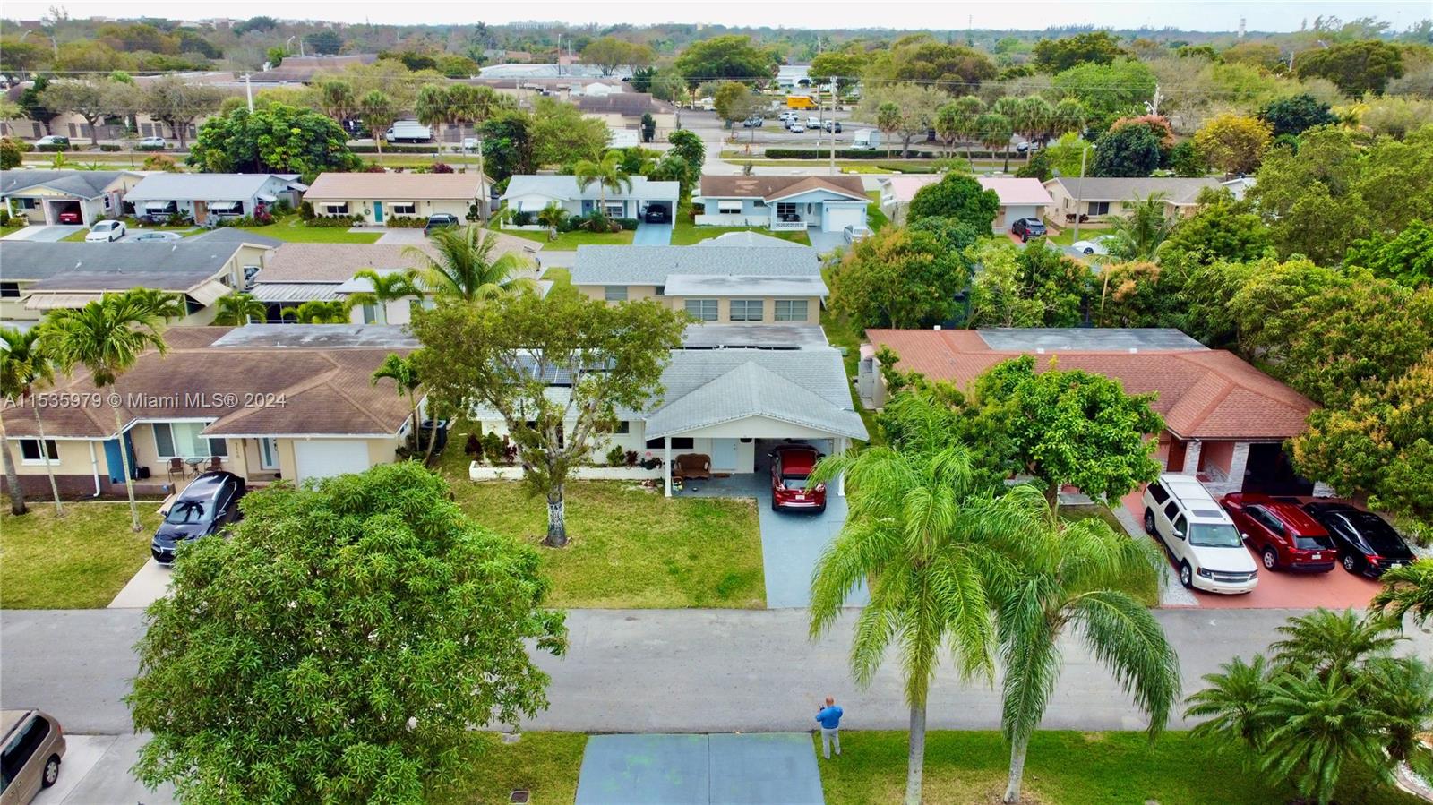 7112 NW 57th Dr, Tamarac, Florida 33321, 2 Bedrooms Bedrooms, ,2 BathroomsBathrooms,Residential,For Sale,7112 NW 57th Dr,A11535979