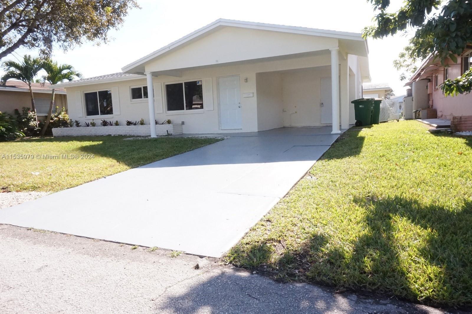 7112 NW 57th Dr, Tamarac, Florida 33321, 2 Bedrooms Bedrooms, ,2 BathroomsBathrooms,Residential,For Sale,7112 NW 57th Dr,A11535979