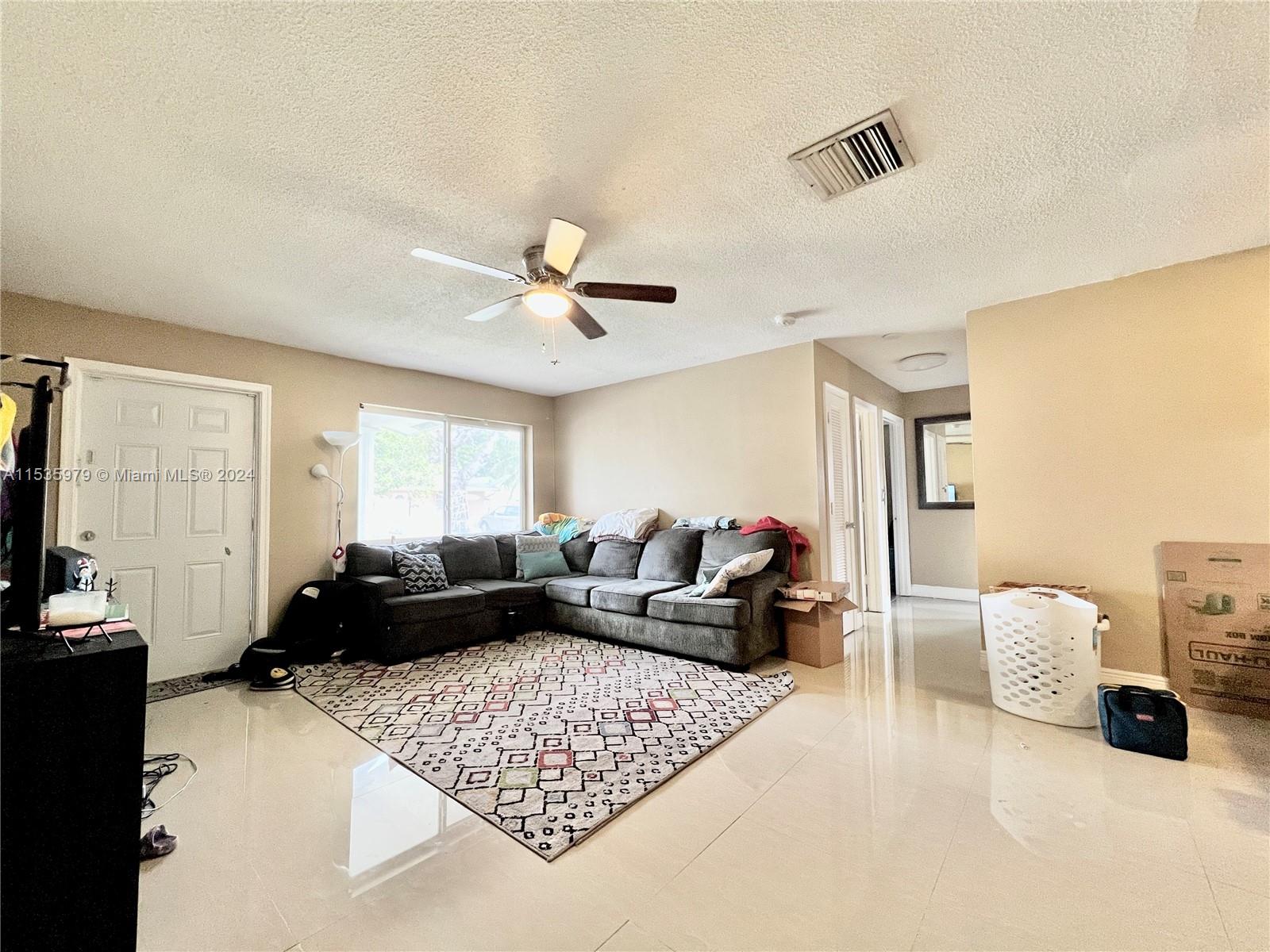 7112 NW 57th Dr, Tamarac, Florida 33321, 2 Bedrooms Bedrooms, ,2 BathroomsBathrooms,Residential,For Sale,7112 NW 57th Dr,A11535979