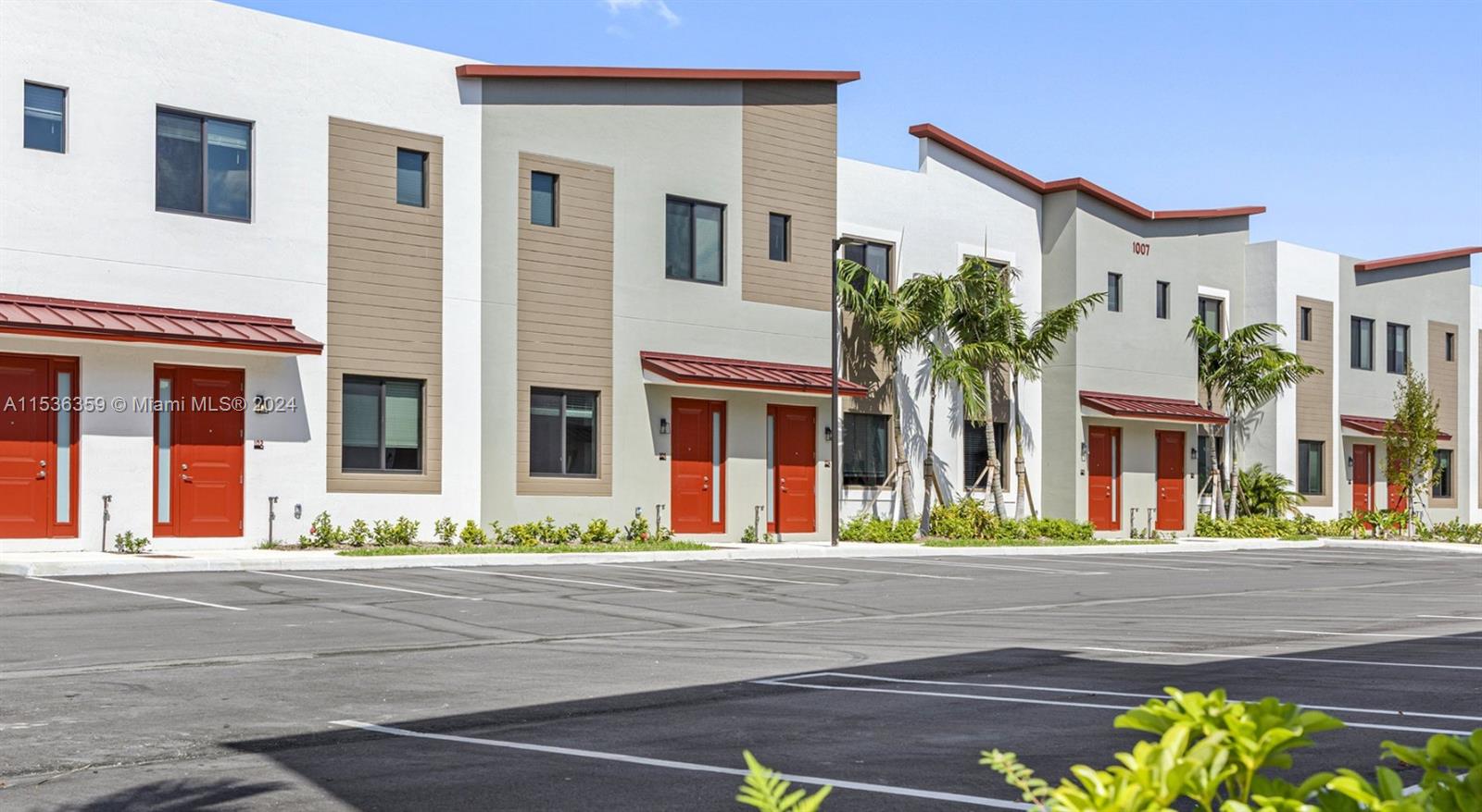 1001 NE 58th St 101, Oakland Park, Florida 33334, 3 Bedrooms Bedrooms, ,2 BathroomsBathrooms,Residentiallease,For Rent,1001 NE 58th St 101,A11536359