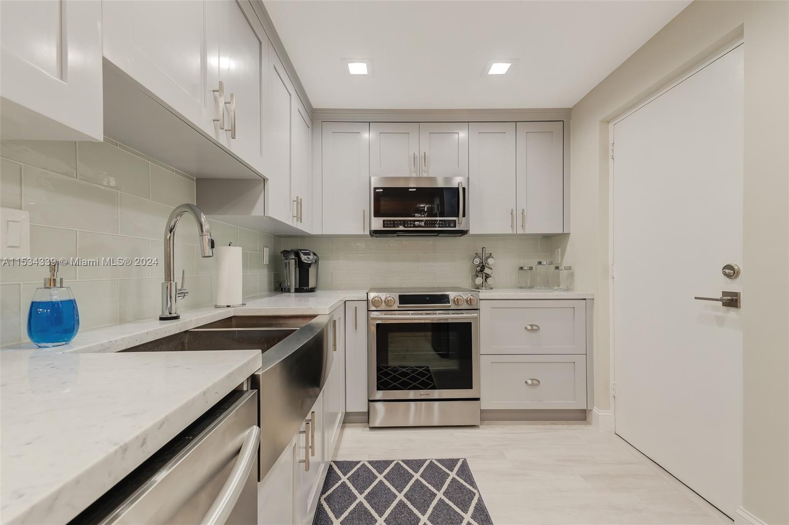 4250 Galt Ocean Dr, Fort Lauderdale, FL, 33308 United States, 1 Bedroom Bedrooms, ,1 BathroomBathrooms,Residential,For Sale,Galt Ocean Dr,A11534339