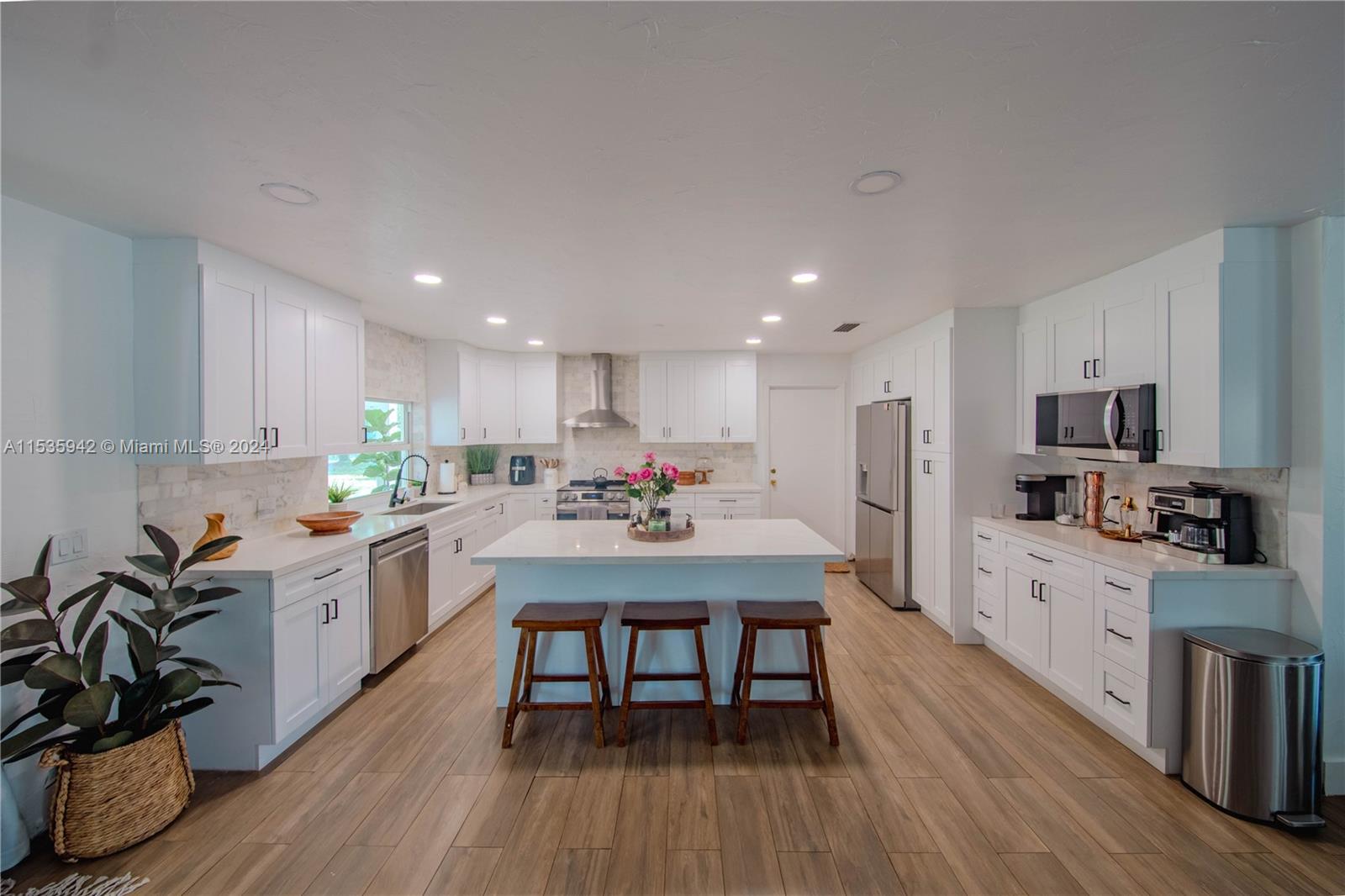 16025 SW 244th St, Homestead, Florida 33031, 5 Bedrooms Bedrooms, ,2 BathroomsBathrooms,Residential,For Sale,16025 SW 244th St,A11535942