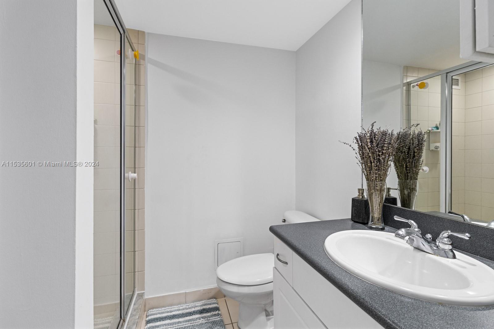 5600 Collins Ave 15D, Miami Beach, Florida 33140, 2 Bedrooms Bedrooms, ,2 BathroomsBathrooms,Residential,For Sale,5600 Collins Ave 15D,A11535601