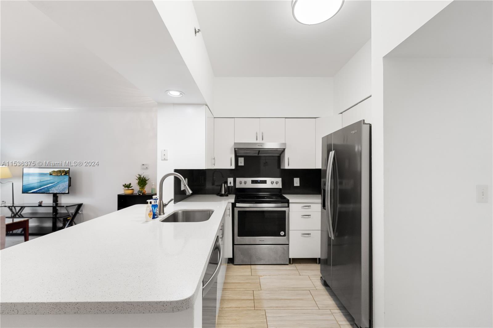 3155 184th St, Aventura, FL, 33160 United States, 1 Bedroom Bedrooms, ,1 BathroomBathrooms,Residential,For Sale,184th St,A11536375