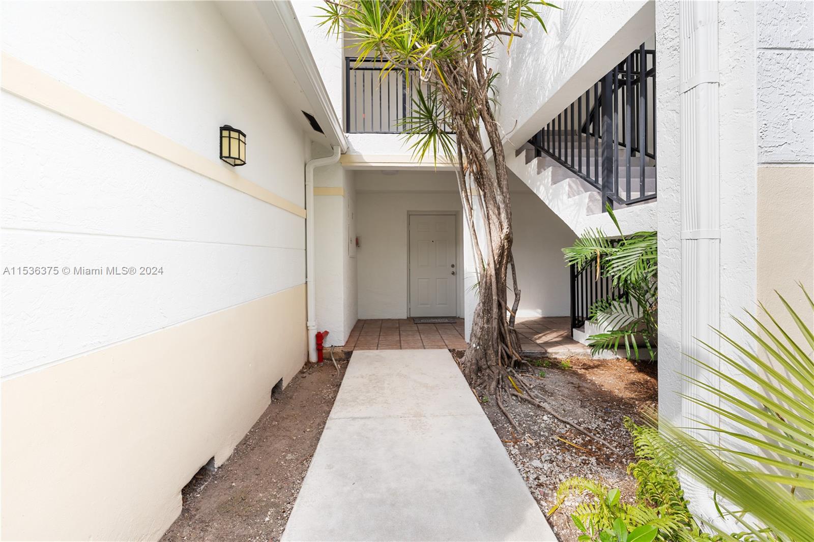 3155 184th St, Aventura, FL, 33160 United States, 1 Bedroom Bedrooms, ,1 BathroomBathrooms,Residential,For Sale,184th St,A11536375