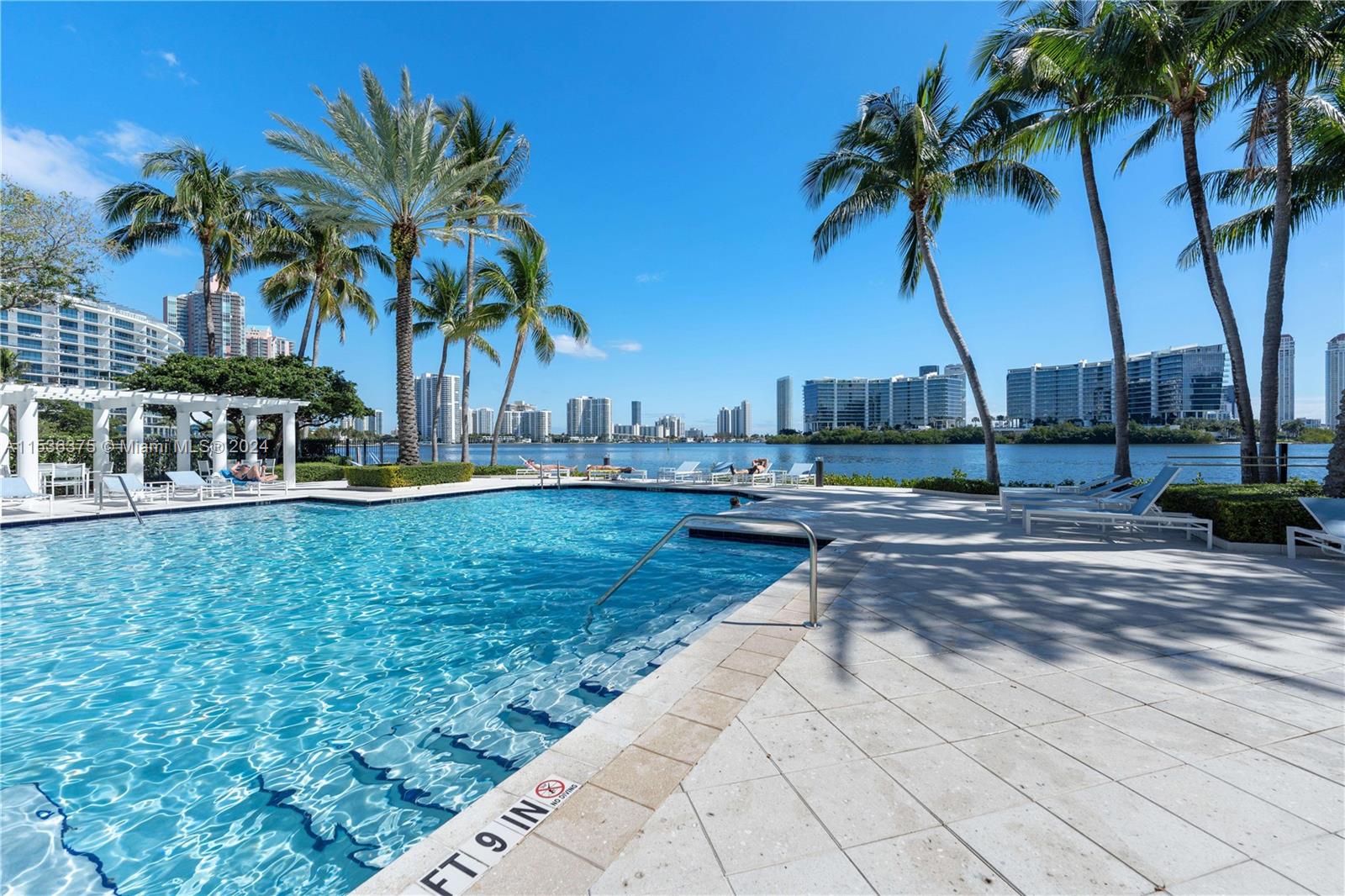 3155 184th St, Aventura, FL, 33160 United States, 1 Bedroom Bedrooms, ,1 BathroomBathrooms,Residential,For Sale,184th St,A11536375